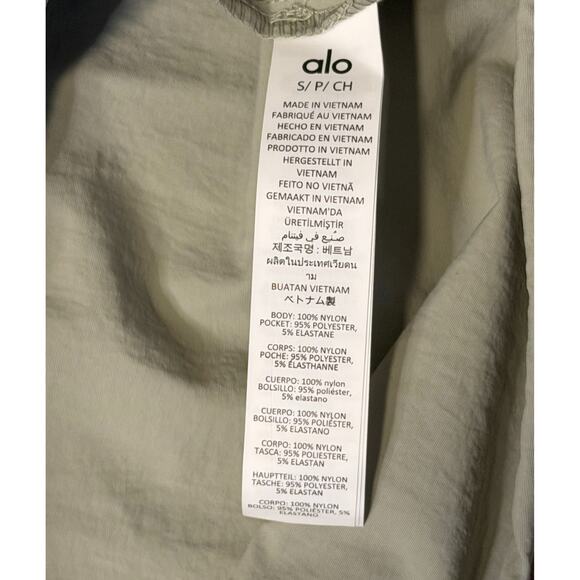 Alo Yoga Light Weight Takeaway Track Pullover Limestone (Green) Size Small NWT - Picture 7 of 7
